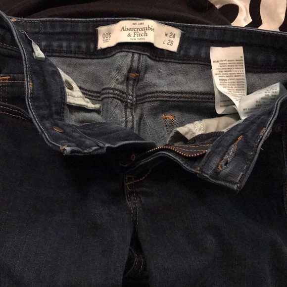 Abercrombie & Fitch New York - Picture 5 of 5